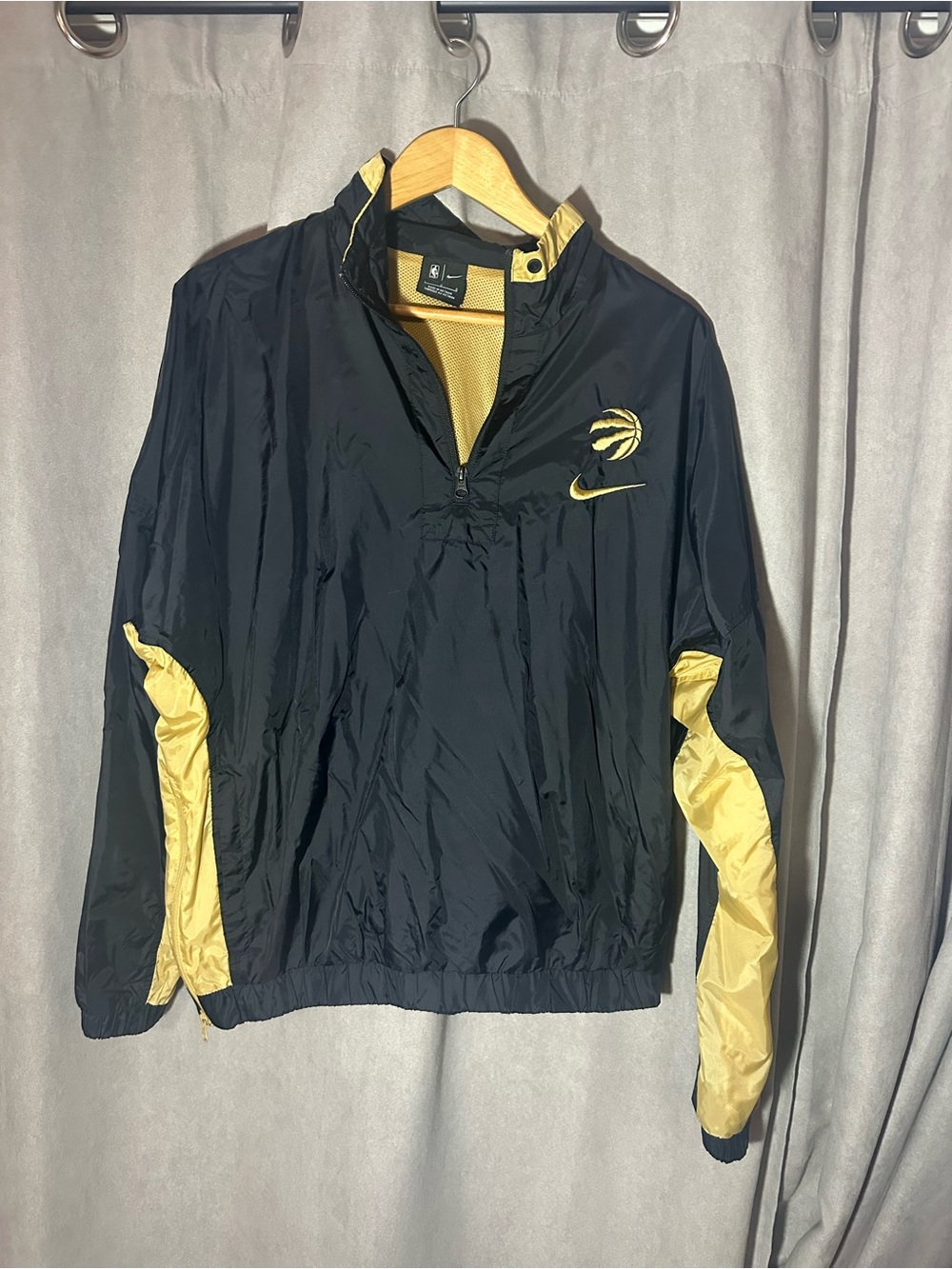 Vintage Toronto Raptors Quarter Zip Windbreaker Men’s Size L